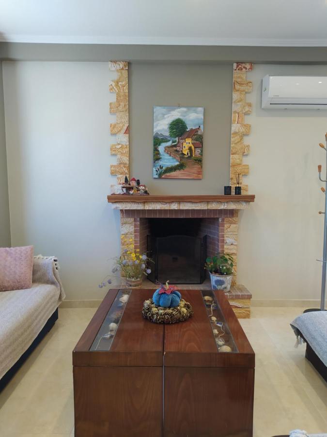 Villa Just Constructed! Gastuni Exterior foto